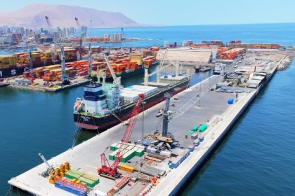 Puerto de Iquique consolida diversificación de cargas con operación de residuos metálicos