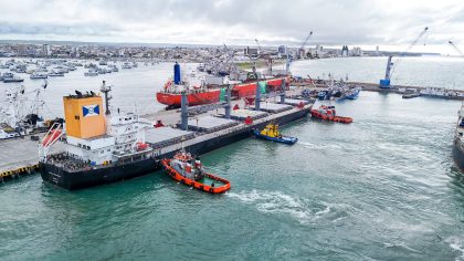 Terminal Portuario de Manta recibe al buque de mayor calado jamás registrado