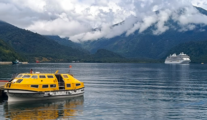 Puerto Chacabuco recibe recalada de crucero Seven Seas Splendor