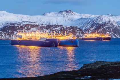 Proyecto Yamal LNG de Rusia reanuda transferencia STS de GNL cerca del puerto ártico de Murmansk