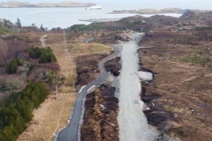 Escocia: Mejoran accesos a puerto y zona industrial eólica en Arnish