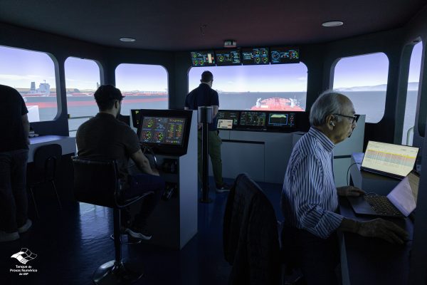 O Porto de Paranaguá realiza simulado virtual de manobras de navio