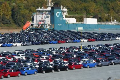 Puerto de Pasaia presenta a fabricantes de vehículos proyectos estratégicos