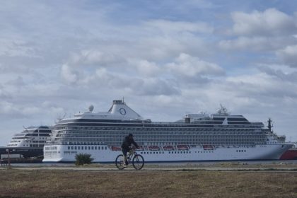 Epaustral atiende cuatro cruceros de grandes dimensiones en 48 horas