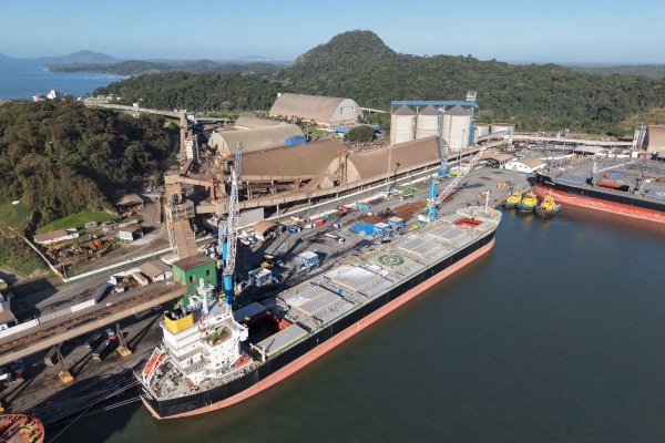 Porto de São Francisco amplia participação na importação nacional de fertilizantes