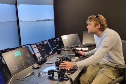 Siport21 incorpora simuladores de remolcadores RotorTug de tres propulsores azimutales