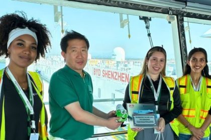 Puerto Lázaro Cárdenas: TEA recibe por primera vez a buque BYD Shenzhen