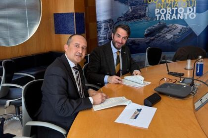 Firman contrato para iniciar obras de nueva terminal de pasajeros en Puerto de Taranto