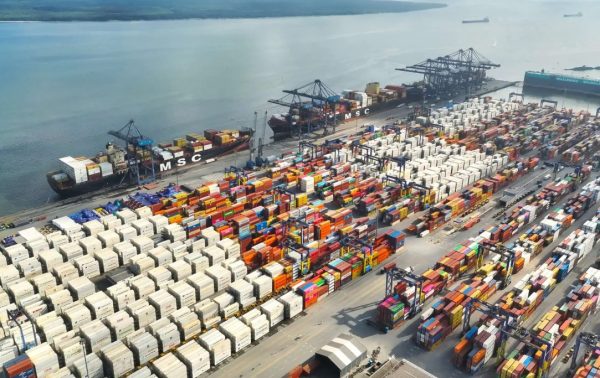 TCP recebe primeiro navio a operar com novo calado máximo de 13,30 metros