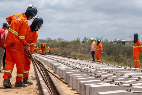 Fase 1 do projeto ferroviário Transnordestina soma 80% de avanço