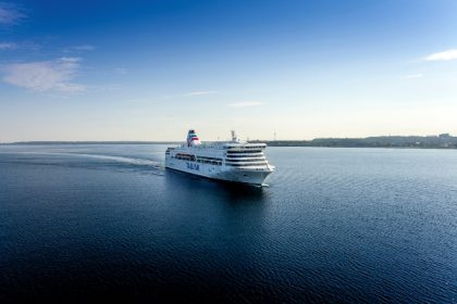 MyStar y Megastar reemplazan al Victoria I durante dique seco