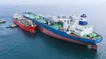 CLPe y CNOOC logran histórica operación de abastecimiento de GNL barco a barco a petrolero en Hong Kong