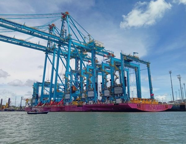 Terminal de Contêineres de Suape recebe 28 novos equipamentos