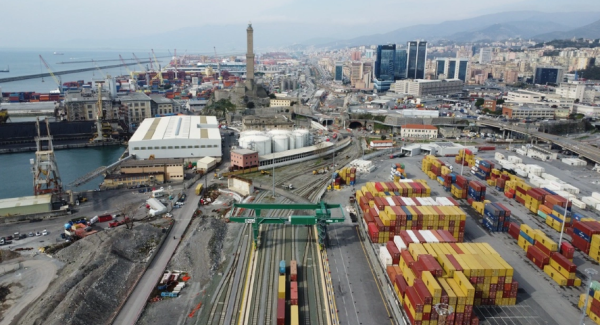 Italia: Puerto de Génova inaugura nueva línea férrea